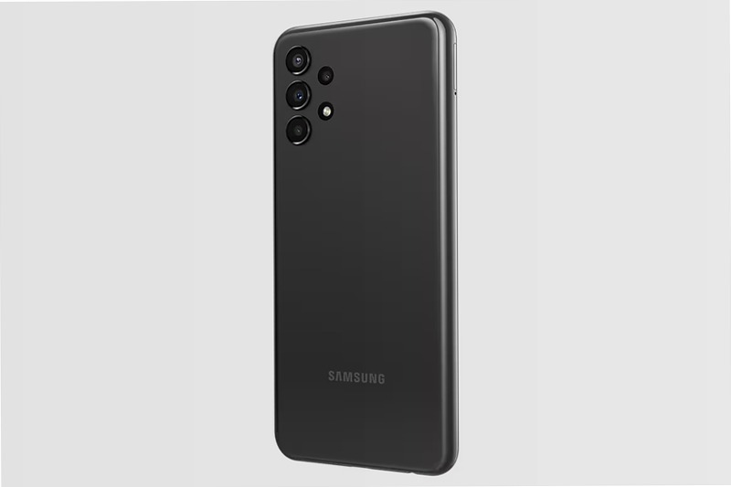 Galaxy A13 - Schermo 6.6 pollici e sistema fotocamera quadruple 6.6" 4GB 8GB Nero