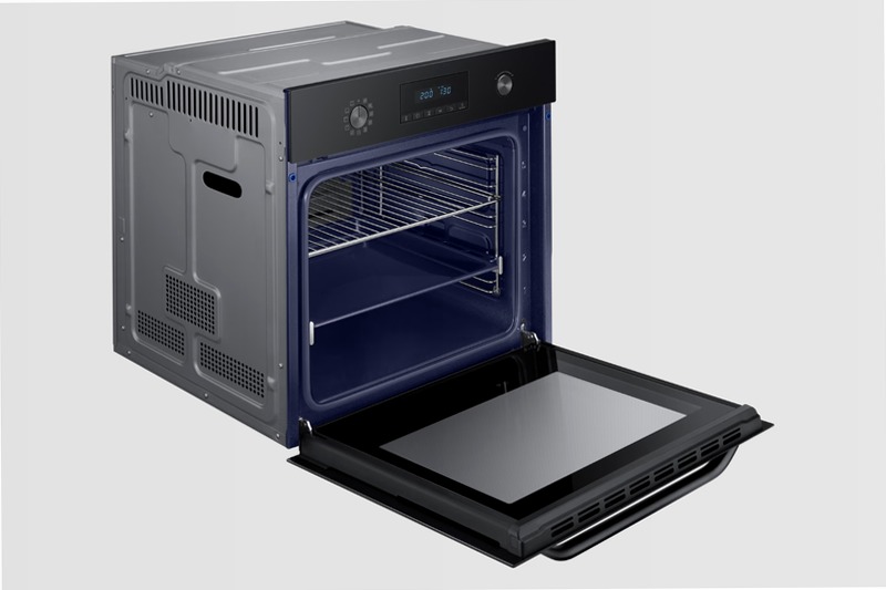 Forno Multifunzione Serie Avant NV75K2340RB | Samsung IT 70 A Nero
