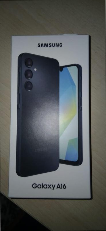 Galaxy A16 - Display Super AMOLED & Tripla Fotocamera 6.7" 4GB Verde