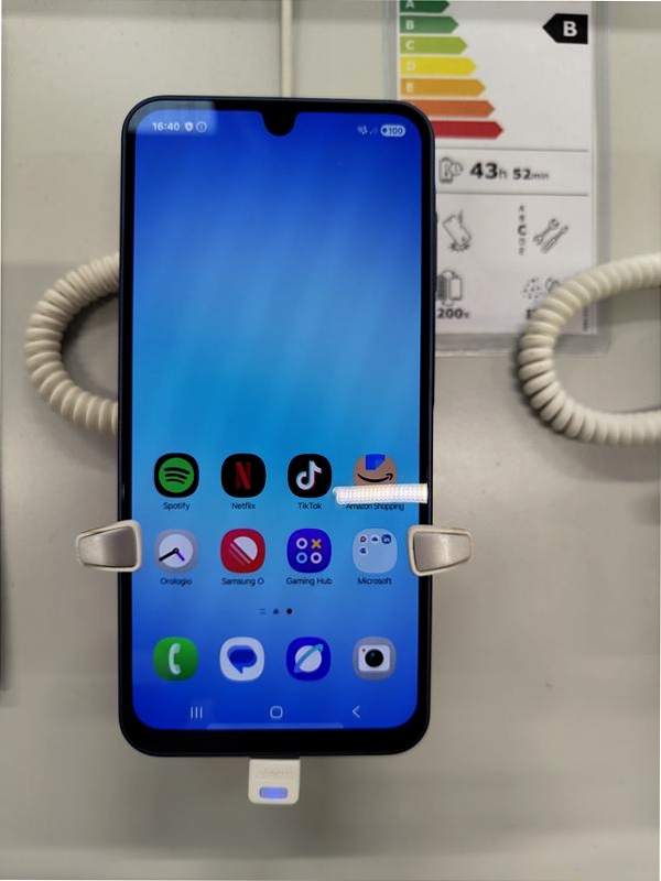 Galaxy A17 5G: Sfoglia con Stile e Connessione 5G 8GB Grigio