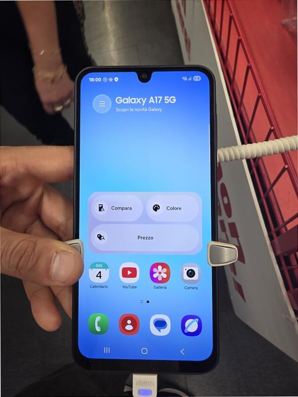 Galaxy A17 5G: Sfida il futuro della comunicazione 4GB Blu