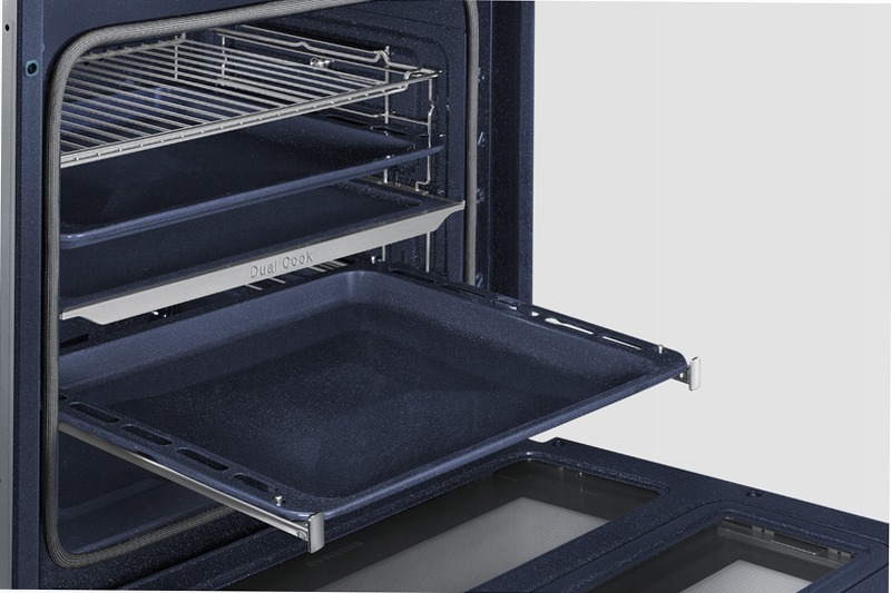 Forno Multifunzione Dual Cook Flex™ NV75N7677RS | Samsung IT 75 A Nero