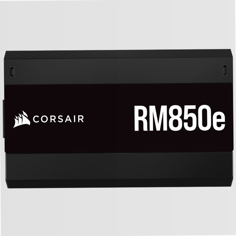 Alimentatore ATX RMe Series™ RM850 interamente modulare e a bassa rumorosità