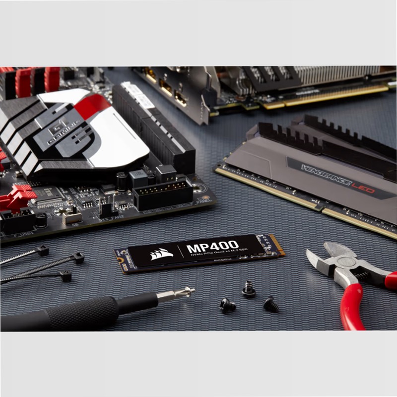 Unità SSD M.2 PCIe NVMe MP400 da 2 TB