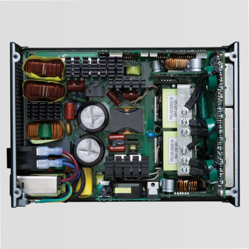 Alimentatore AX1200i Digital ATX — PSU completamente modulare certificata 80 PLUS® PLATINUM