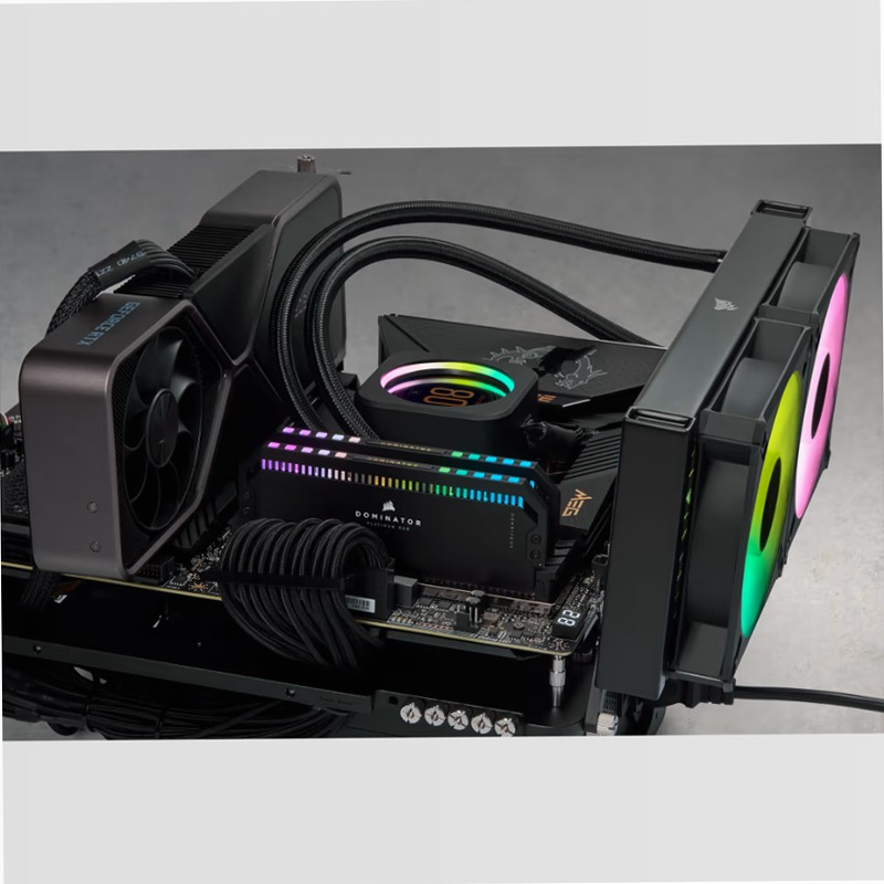 DOMINATOR® PLATINUM RGB 32GB (2x16GB) DDR5 DRAM 6400MT/s CL32