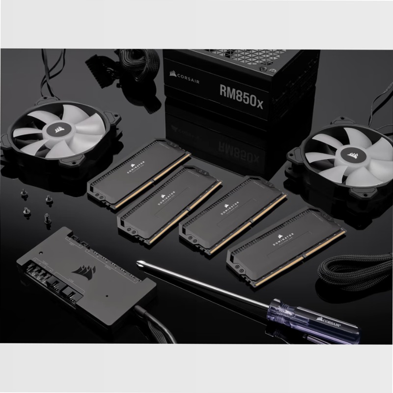 DOMINATOR® PLATINUM RGB 32GB (2x16GB) DDR5 DRAM 6400MT/s CL32