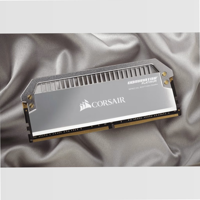 DOMINATOR® PLATINUM Special Edition 32GB (2 x 16GB) DDR4 DRAM 3200MHz C14