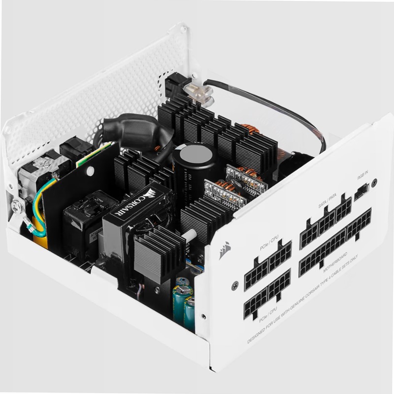 Alimentatore RGB bianco CX Series CX750F — 750 watt, interamente modulare 80 Plus Bronze