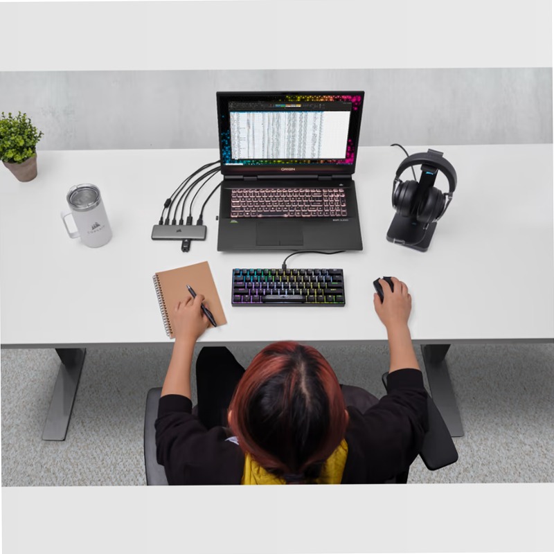 USB100 7-Port USB-C/USB-A Expansion Hub (EU)