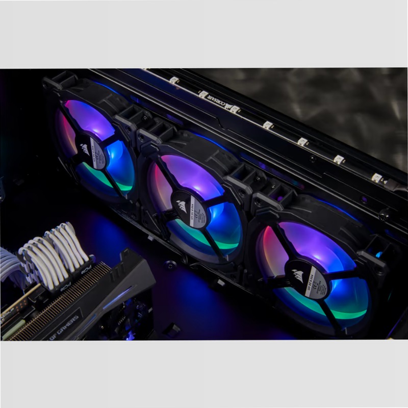 Ventola LL120 RGB da CORSAIR