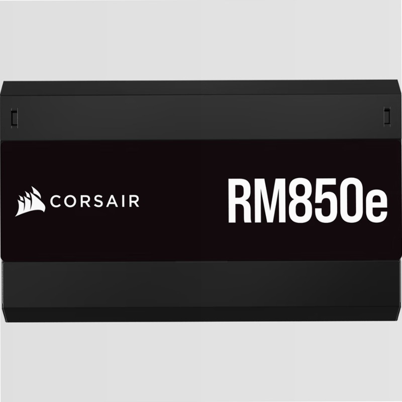Alimentatore ATX RMe Series™ RM850 interamente modulare e a bassa rumorosità