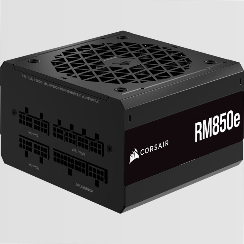 Alimentatore ATX RMe Series™ RM850 interamente modulare e a bassa rumorosità