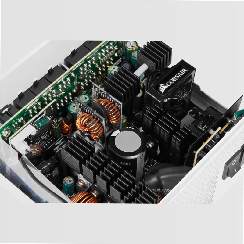 Alimentatore RGB bianco CX Series CX650F — 650 watt, interamente modulare 80 Plus Bronze