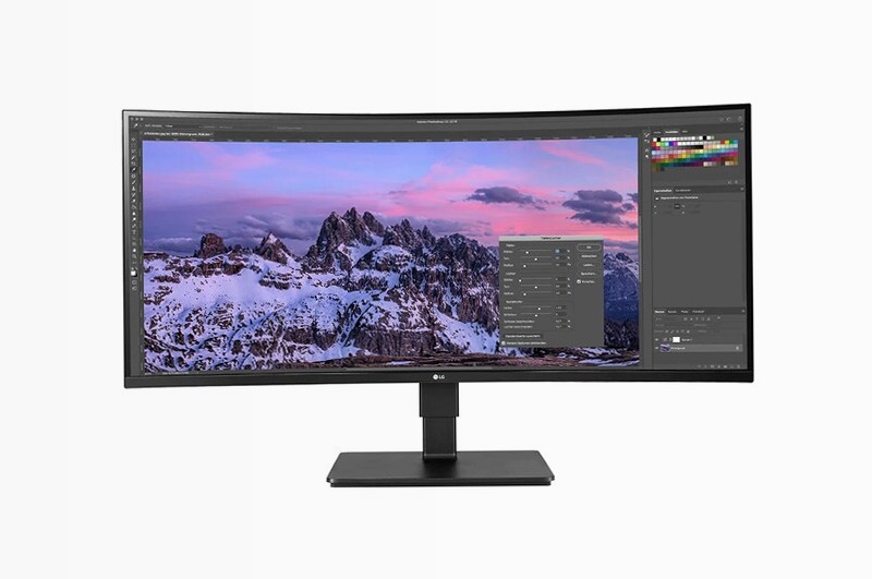 LG Monitor Professionale UltraWide 21:9 Curvo 35'' Quad HD HDR Speaker Integrati USB-C (90W)