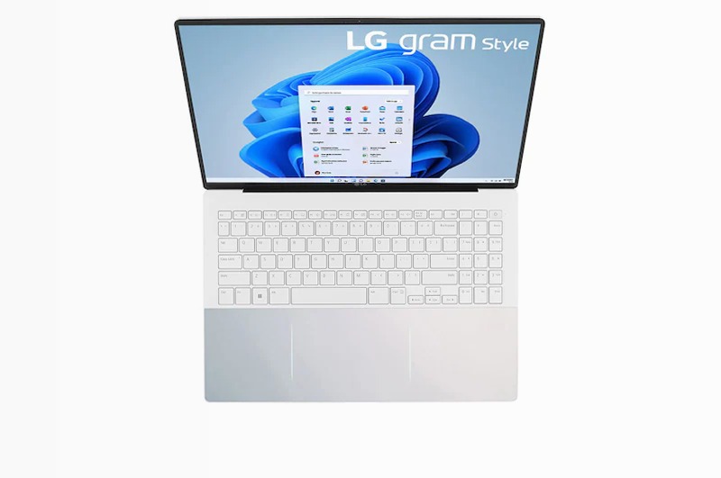 LG gram Style - Notebook Ultraleggero da 16" 16 Windows