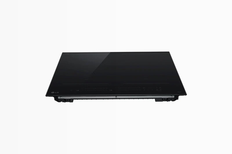 Piano cottura induzione 60cm | Potenza 2,5 ~ 7,4kW | 4 zone, 2 flex a 4 moduli, Power Shift Plus, Wi-Fi | Nero Schott | LG Italia