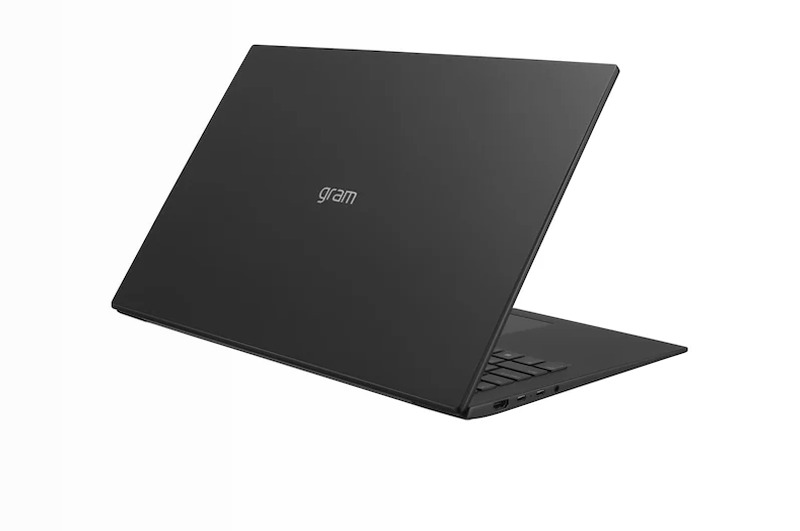 Notebook gram 17", Windows 11 Home, Ultra 7, 16GB RAM, 512GB SSD, Nero | LG Italia 16 512GB SSD 17"