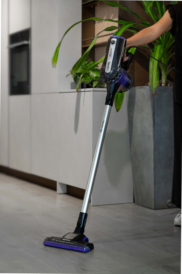 Scopa elettrica e aspirabriciole Handy Force RBT Ariete 2359