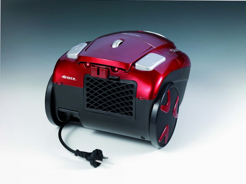 Aspirapolvere a traino Ariete 2735