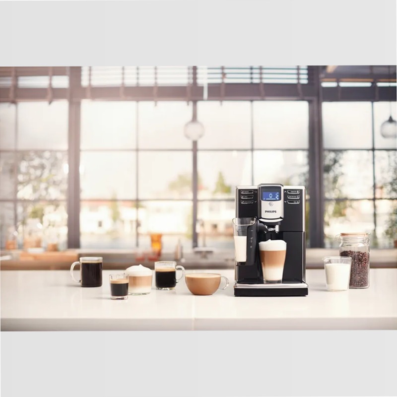 Serie 5000 Macchina da caffè automatica 1.8lt 10bar