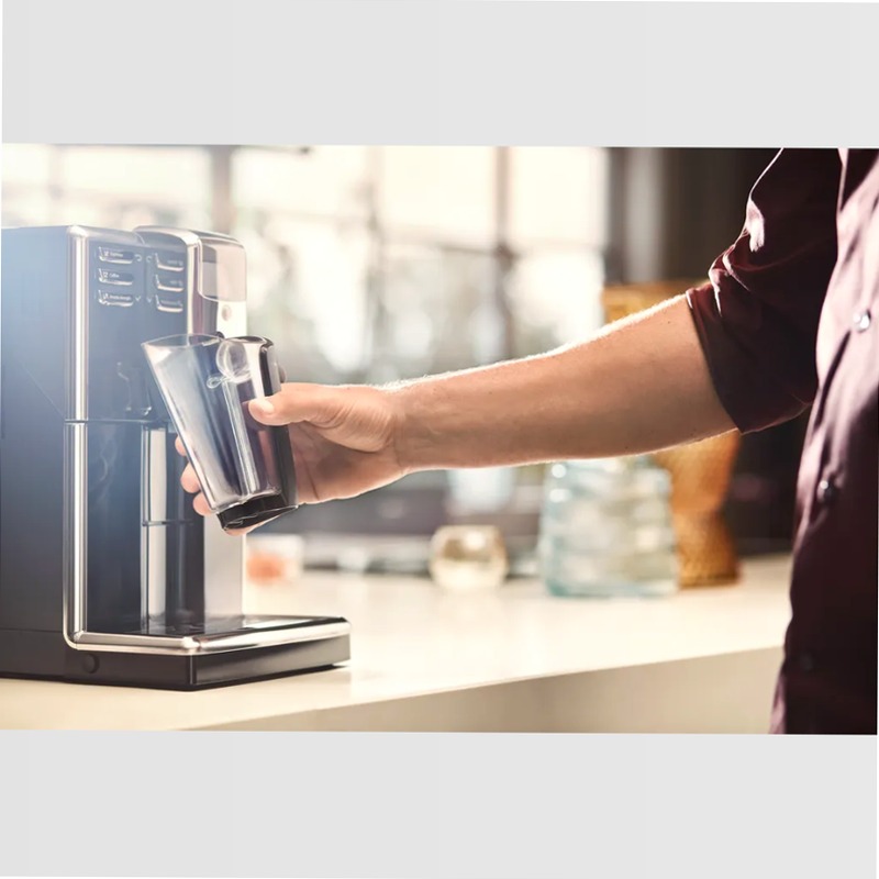 Serie 5000 Macchina da caffè automatica 1.8lt 10bar