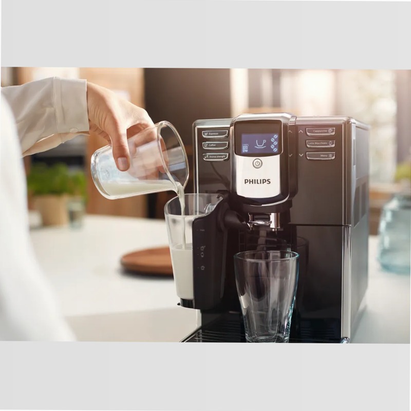 Serie 5000 Macchina da caffè automatica 1.8lt 10bar