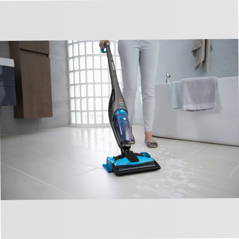 Scopa Philips PowerPro Aqua: Aspira e Lava in Un Sogno! A Blu