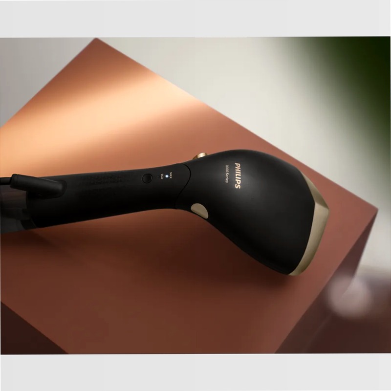 Sistema di stiratura a vapore portatile Philips Serie 7000 Nero
