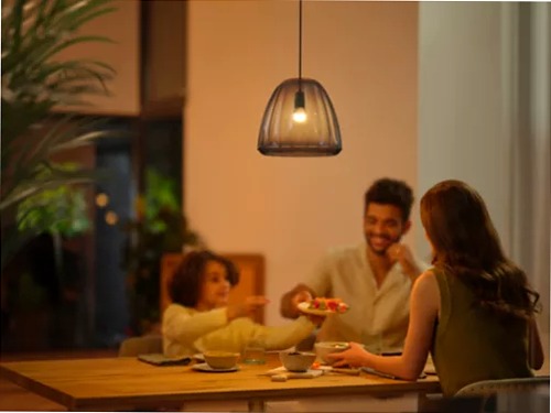 Sferetta - Lampadina connessa E14 Philips Hue