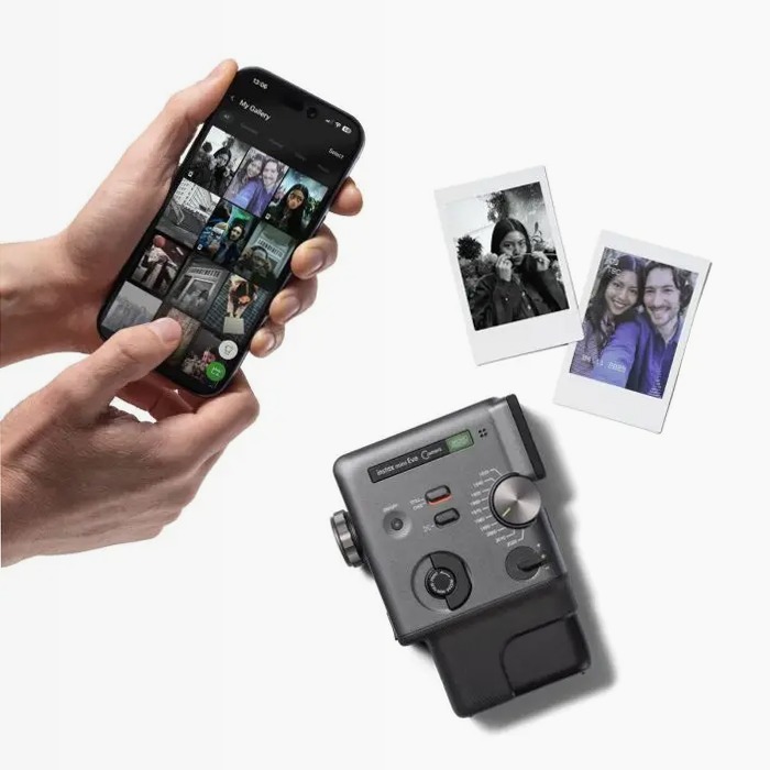 Instax Mini Evo Cinema™: Fotocamera, Stampante e Videocamera in Uno