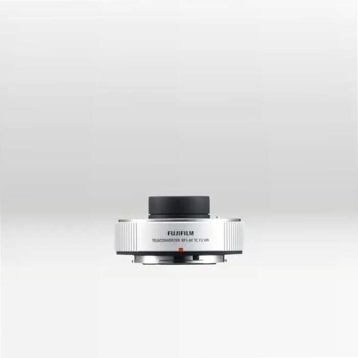 Fuji XF200mmF2 R LM OIS WR Lens + 1.4x Teleconverter 305mm 2f/