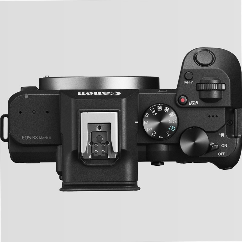 Fotocamera Mirrorless Canon EOS R8 Mark II + Obiettivo RF 24-105mm