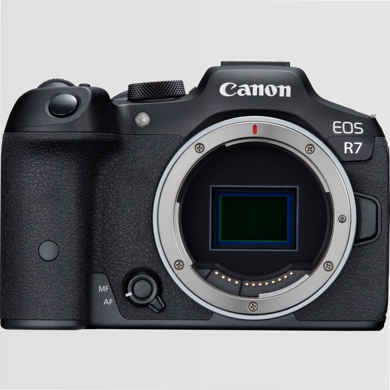 Fotocamera Mirrorless Canon EOS R7 + Obiettivo RF-S 18-150mm 3.5f/