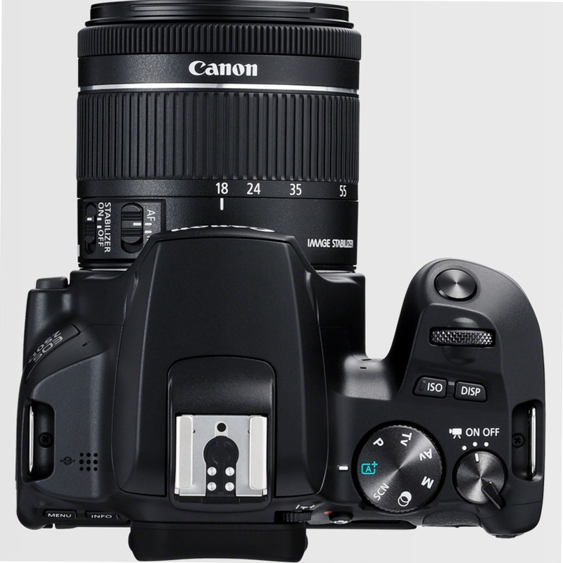 Fotocamera Canon EOS 250D + Obiettivo EF-S 18-55mm