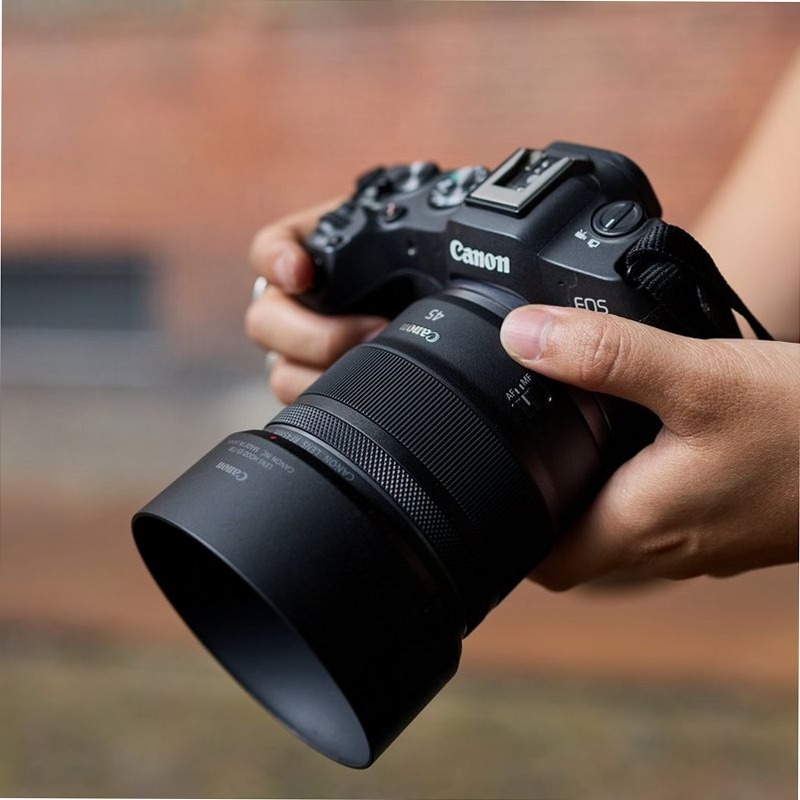 Obiettivo Canon RF 45mm F1.2 STM 1.2f/