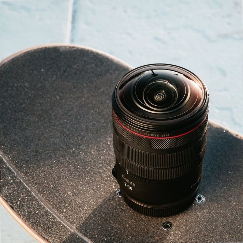 Obiettivo Canon RF 7-14mm F2.8-3.5 L FISHEYE STM 7mm 2.8f/
