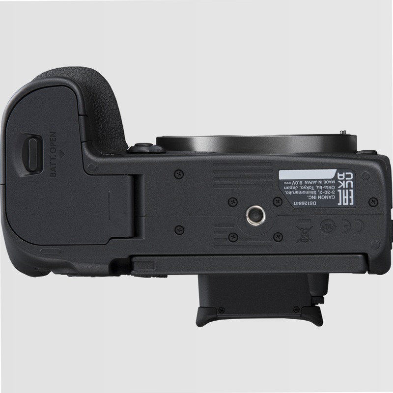 Fotocamera Mirrorless Canon EOS R7 + Obiettivi RF-S