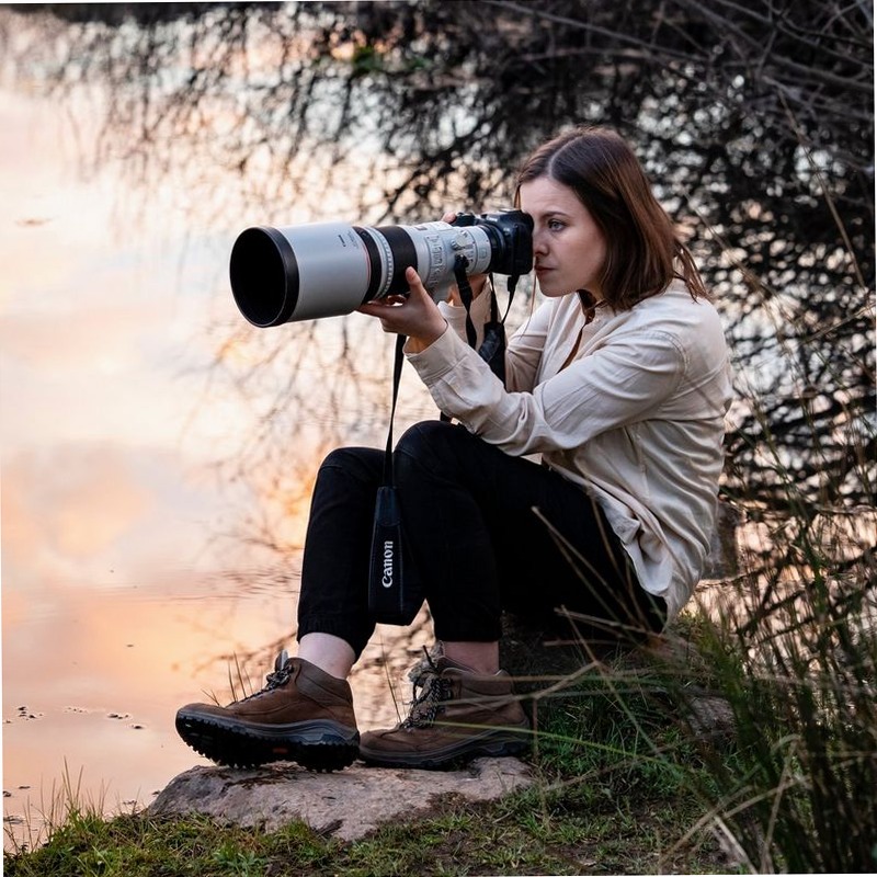 Fotocamera Mirrorless Canon EOS R7 + Obiettivo RF-S 18-150mm 3f/