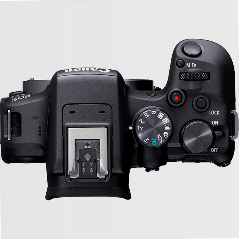 Fotocamera Mirrorless Canon EOS R10 + Obiettivi RF-S