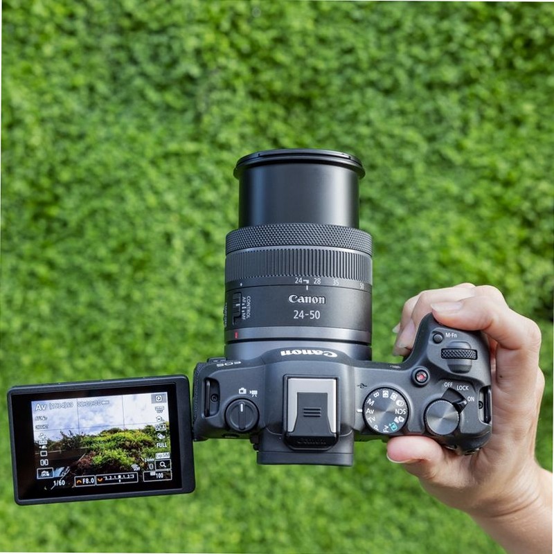 Canon EOS R8 Mirrorless: Fotografia e Video Eccezionali