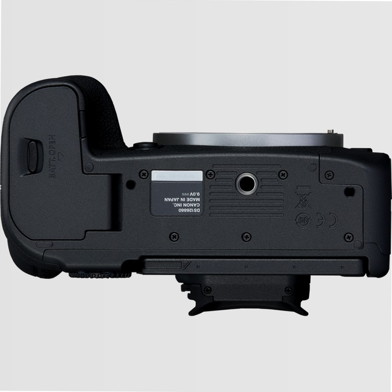 Fotocamera Mirrorless Canon EOS R6 Mark II + Obiettivo RF 24-105mm F4 L IS USM 4f/
