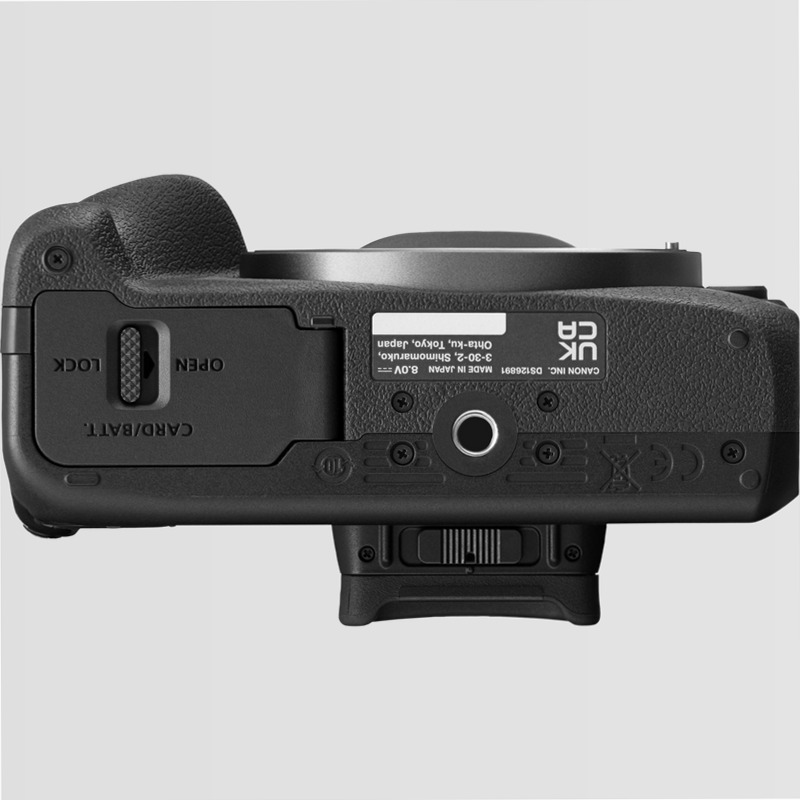 Canon EOS R100 Mirrorless: Fotocamera Essenziale per Ricordi Indimenticabili