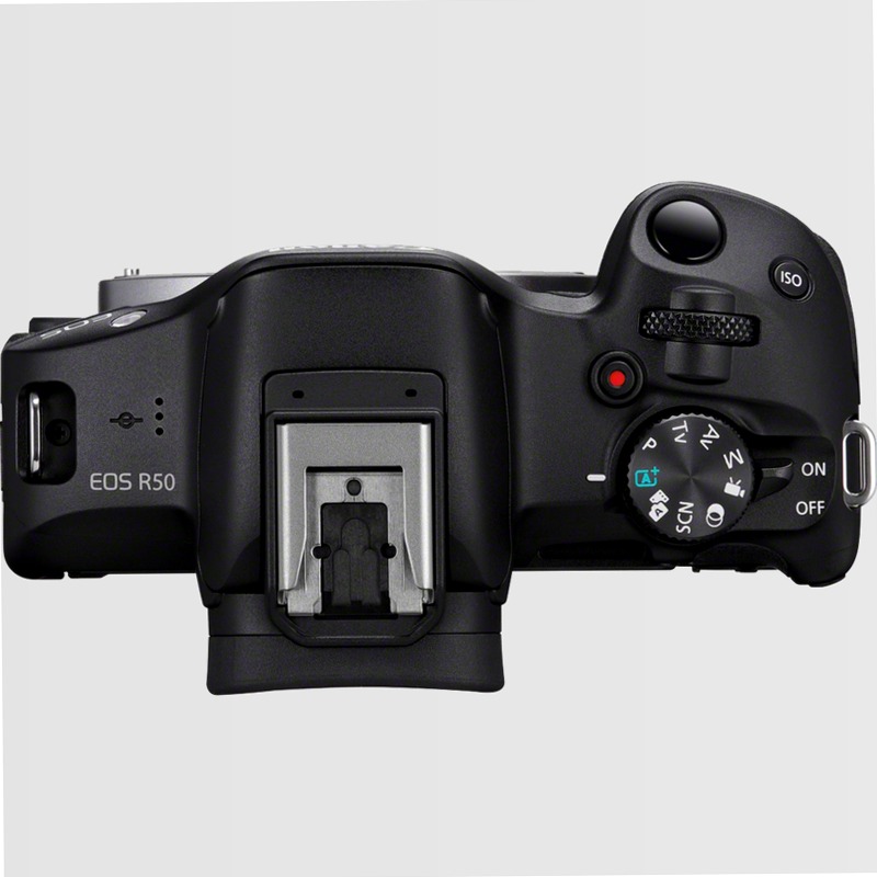 Fotocamera Mirrorless Canon EOS R50 + Obiettivo RF-S 18-45mm