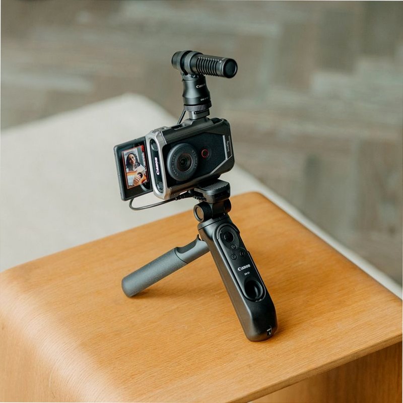 Canon PowerShot V10 - Videocamera Tascabile per Vlogging 2.8f/