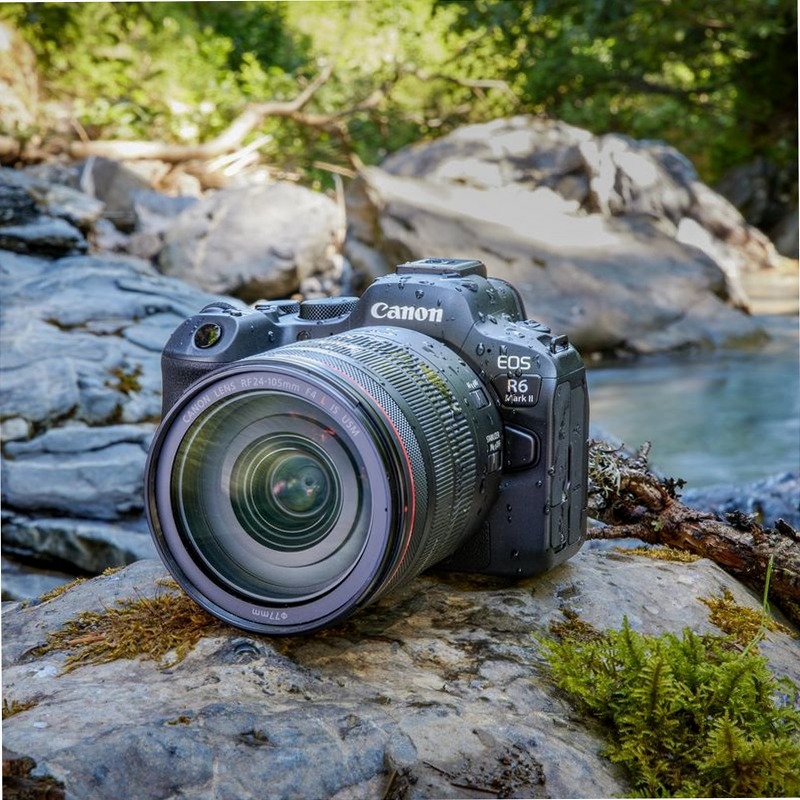 Canon EOS R6 Mark II - Fotocamera Mirrorless Professionale