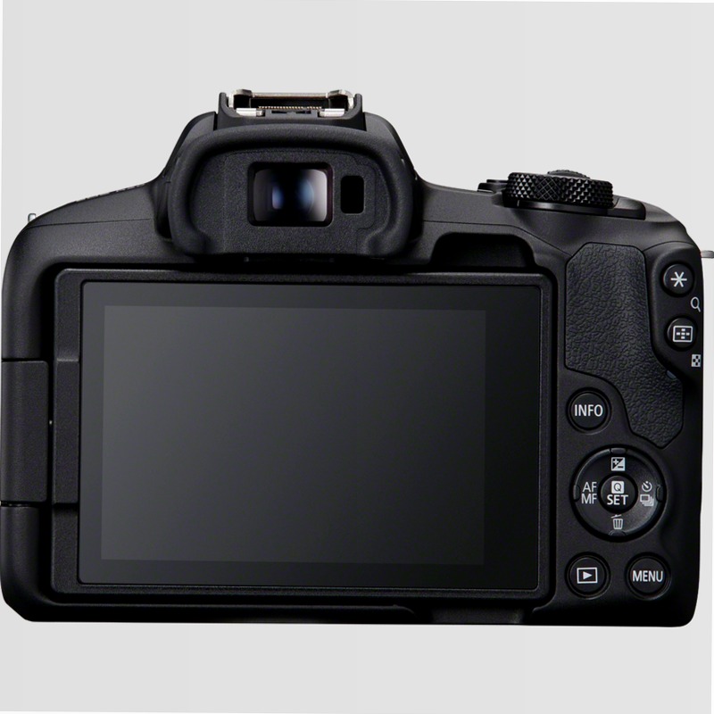 Fotocamera Mirrorless Canon EOS R50 + Obiettivo RF-S 18-150mm