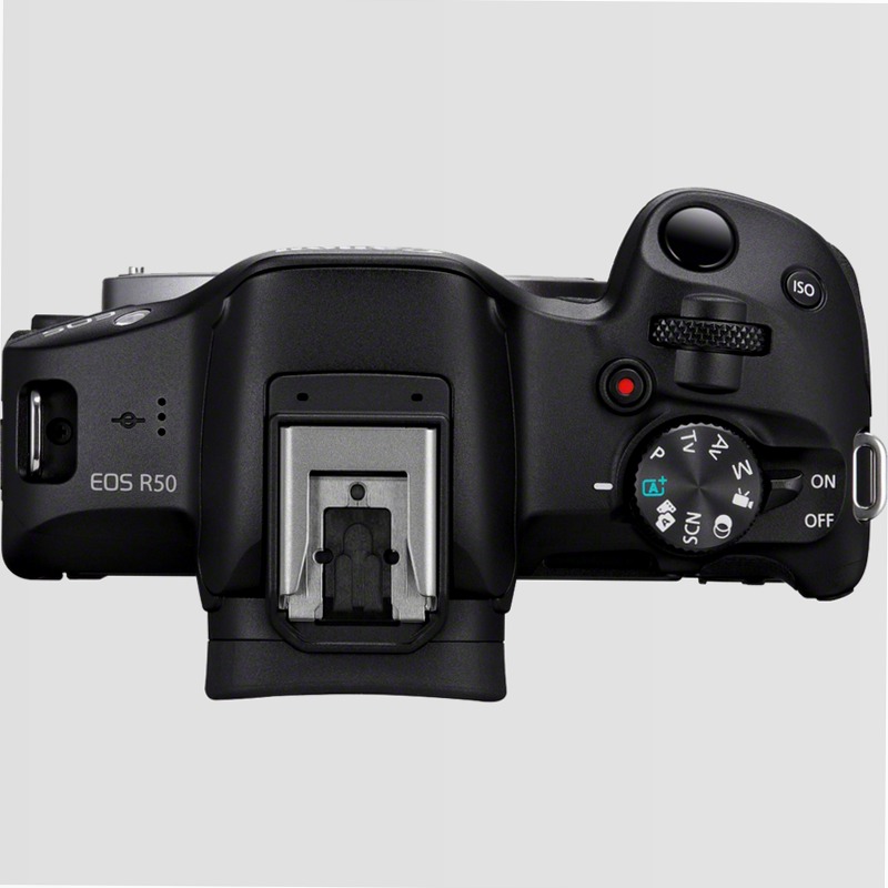 Fotocamera Mirrorless Canon EOS R50 + Obiettivo RF-S 18-150mm