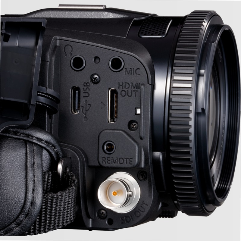 Videocamera Canon XA75: Alta Qualità per Professionisti