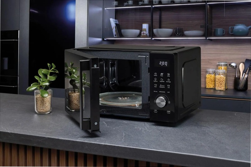 Forno a microonde con grill Hisense H20MOBSD1HG Nero